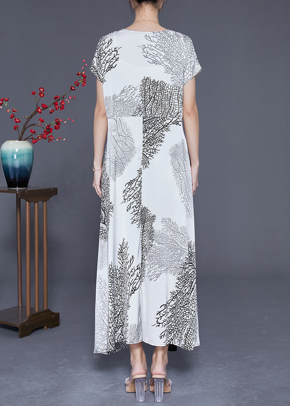 Classic Vintage & Enduringly Stylish Dress