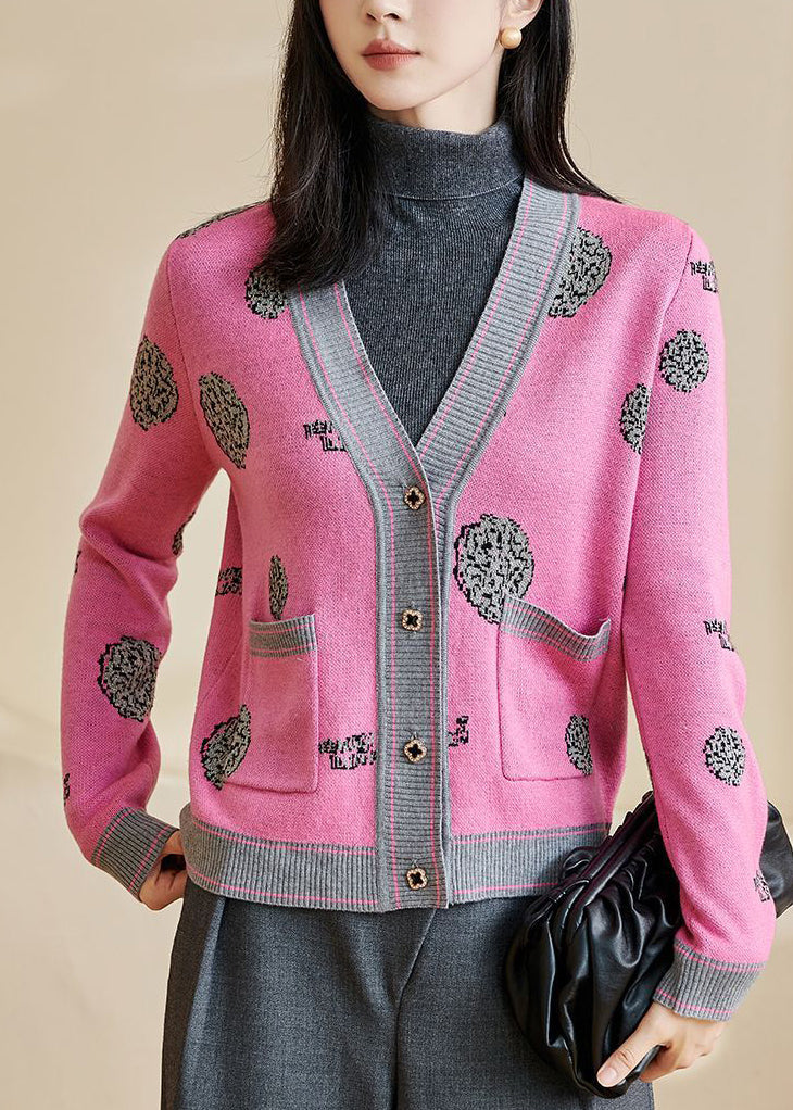 Classic Vintage Cardigan with a Flattering Fit