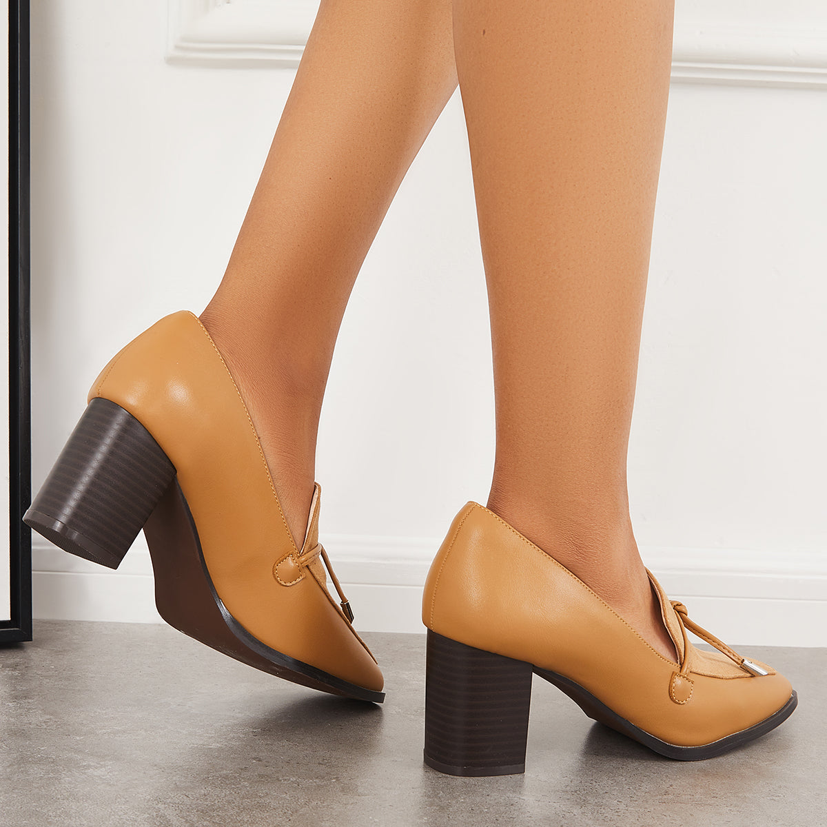 Classic Orthopedic Pumps with Timeless Style