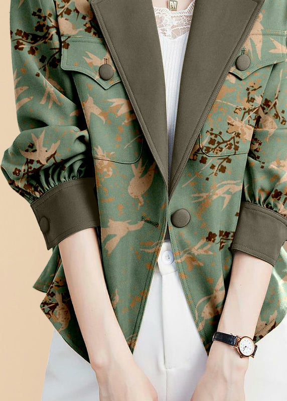Sophisticated Coat with a Clean Classic Look