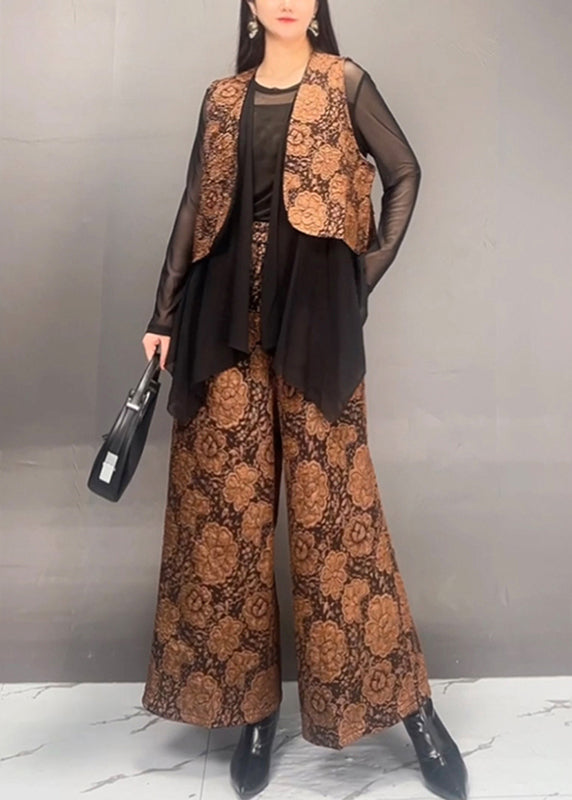 Well Tailored Pants with a Graceful Silhouette
