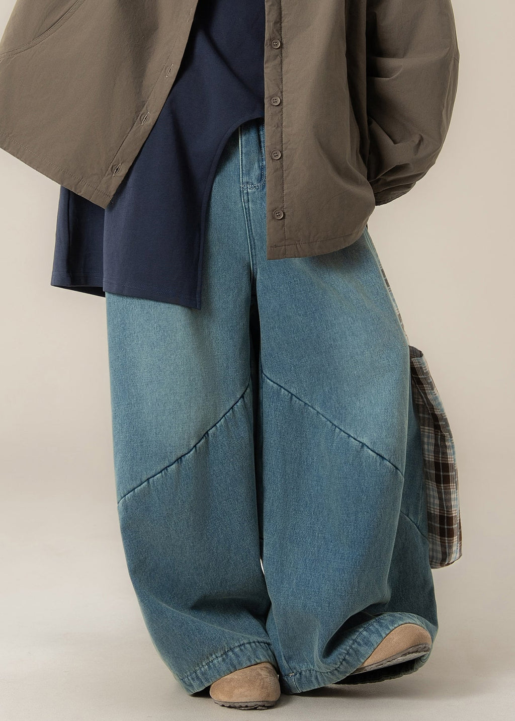 A Vintage Style Pants with Delicate Timeless Details