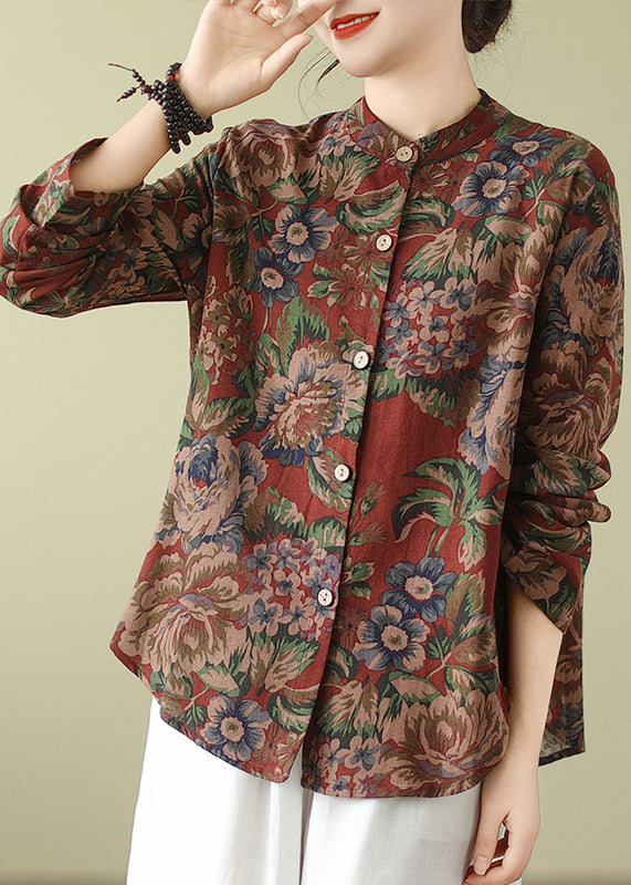 Well Tailored Coat with a Graceful Silhouette