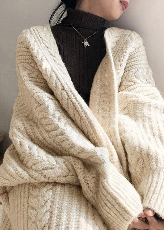 Effortlessly Elegant Cardigan with a Timeless Design