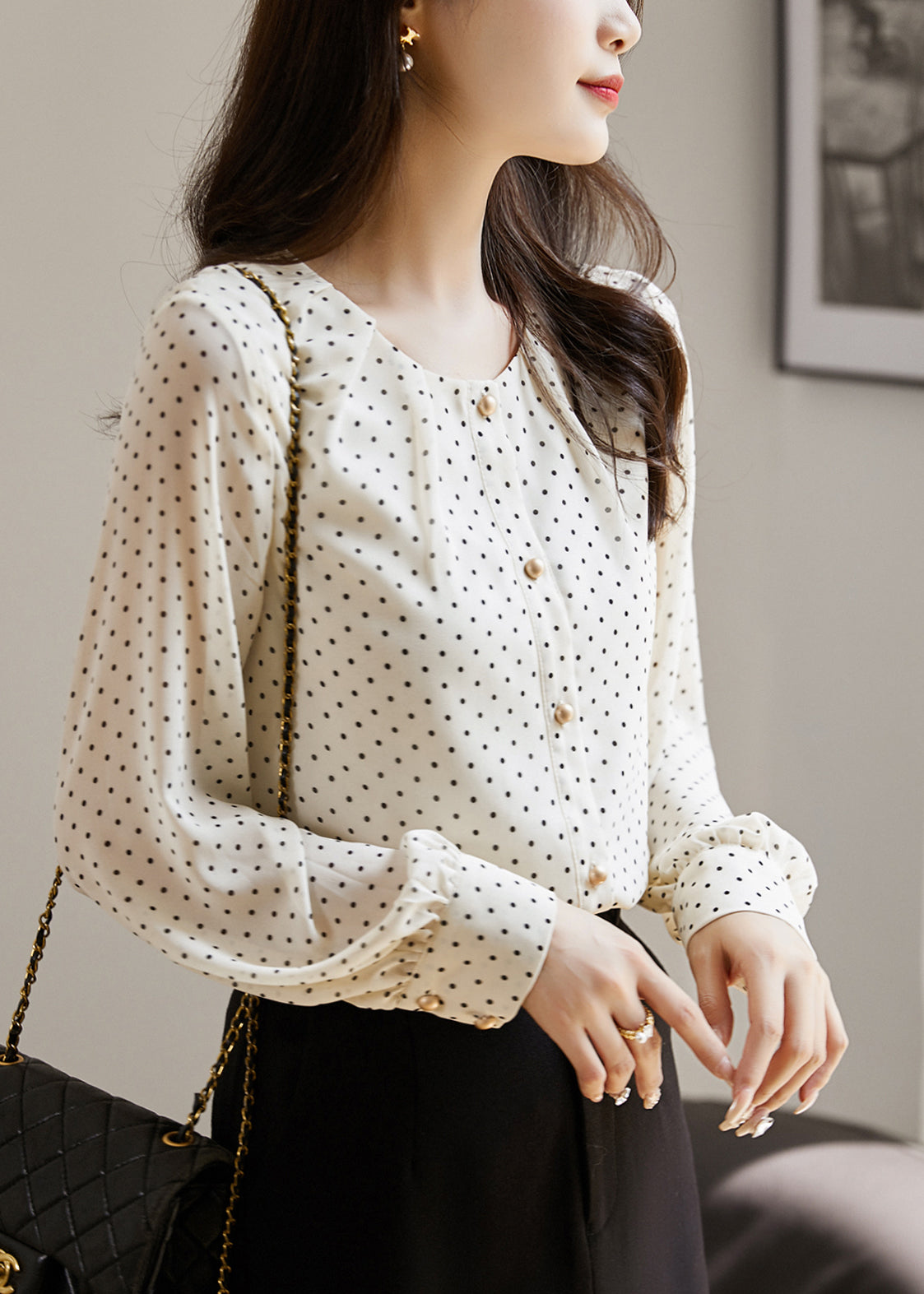 Beautifully Finished Shirt in a Timeless Design