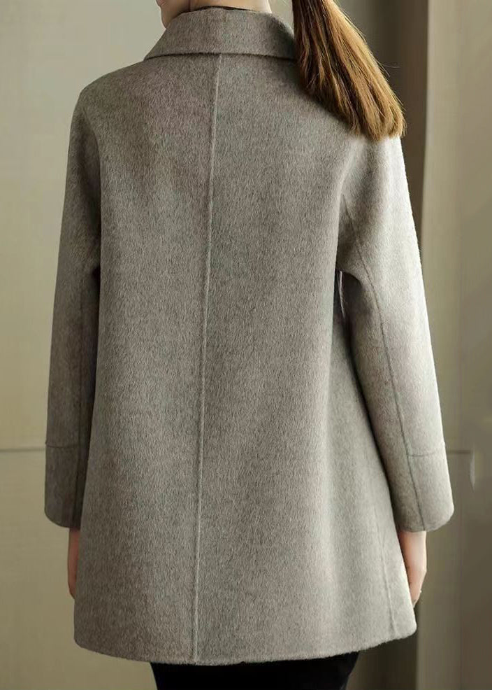 Elegantly Styled Coat for Everyday Wear