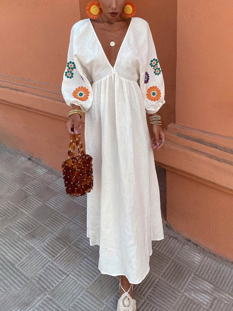 Classic Vintage Dress with a Flattering Fit