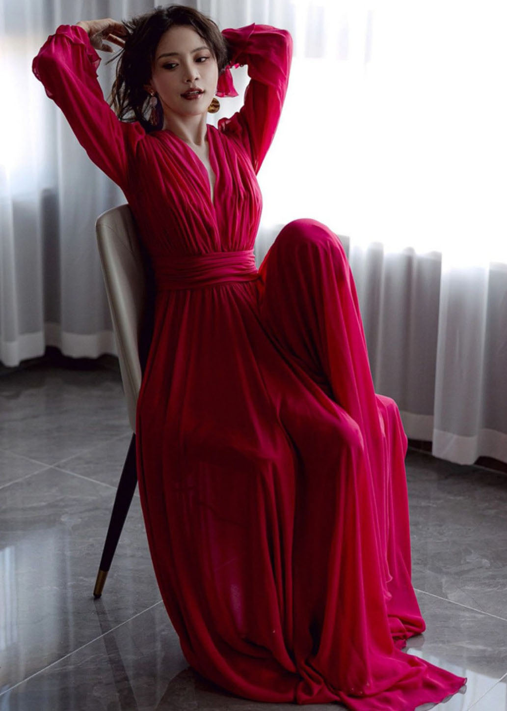 Classic Vintage Dress with a Flattering Fit