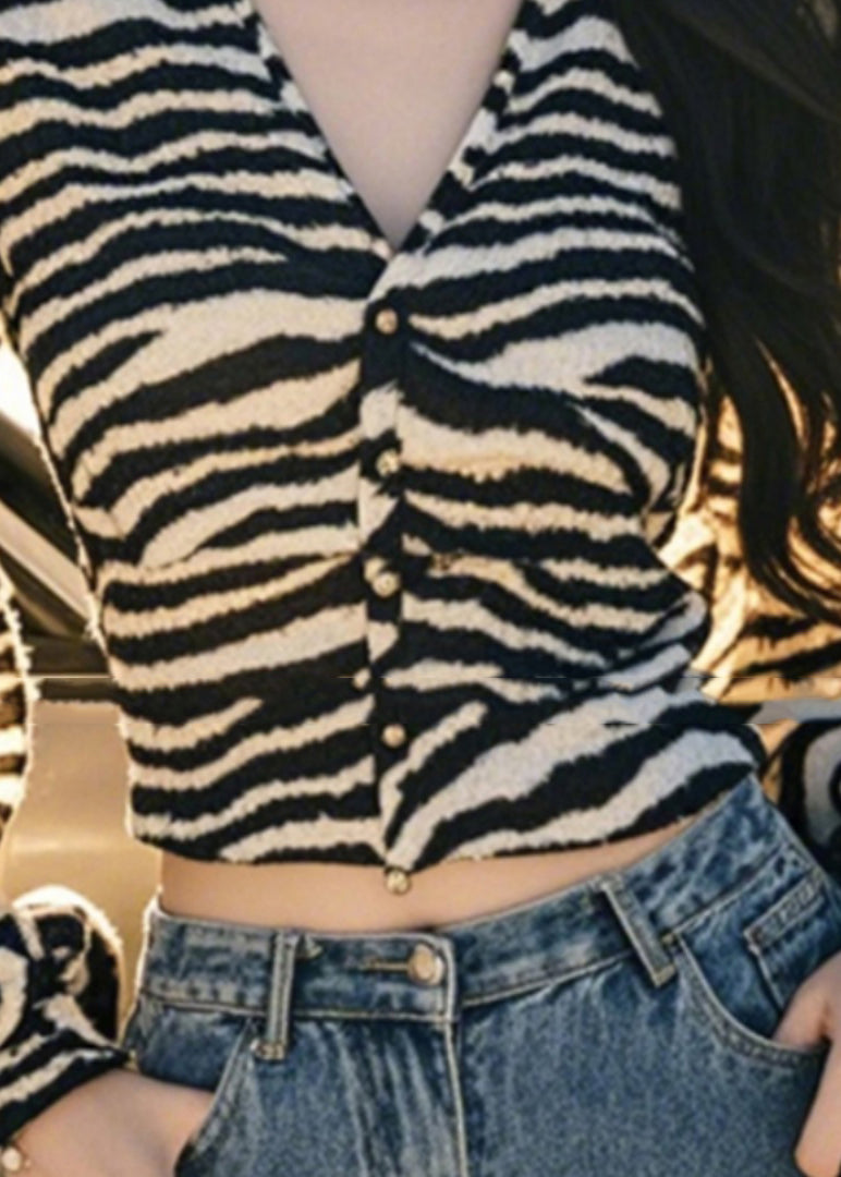 Polished Top with an Effortless Classic Look