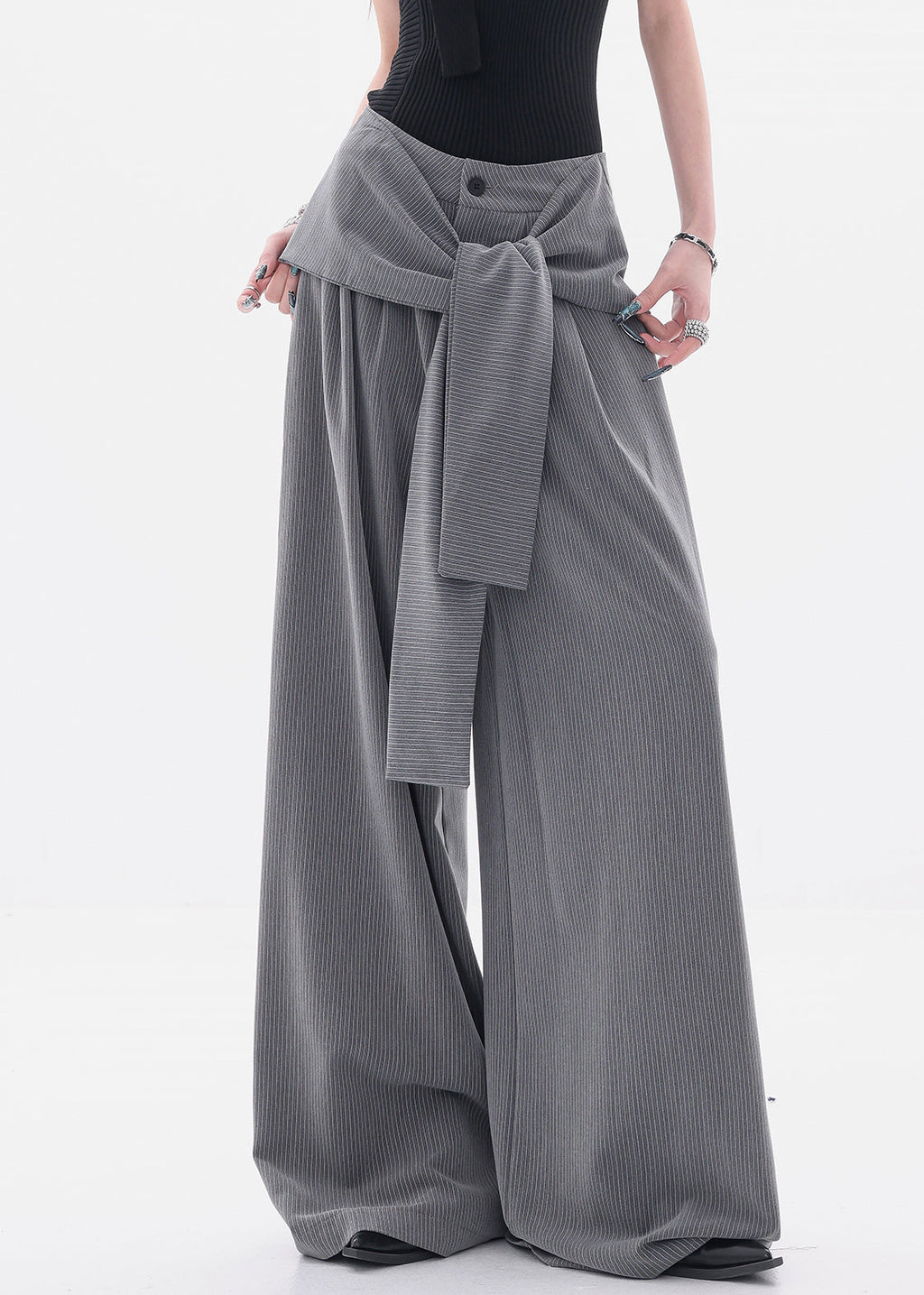 Classic Vintage Pants with a Flattering Fit