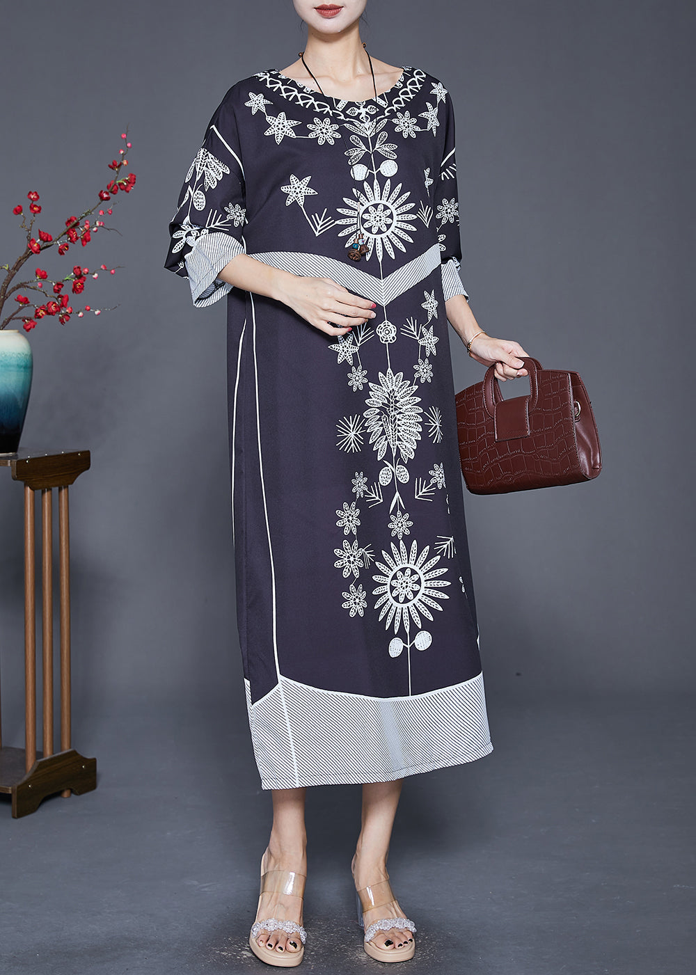 Beautifully Crafted Dress in a Classic Style