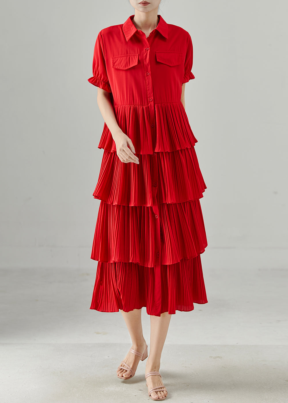 Beautifully Finished Dress in a Timeless Design
