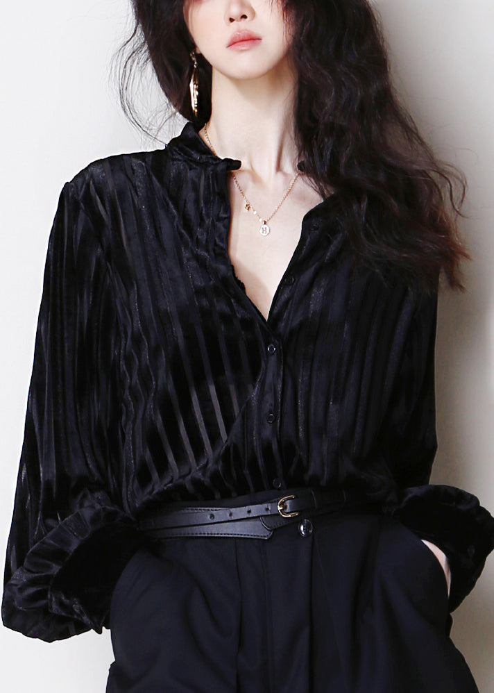 Beautifully Finished Shirt in a Timeless Design