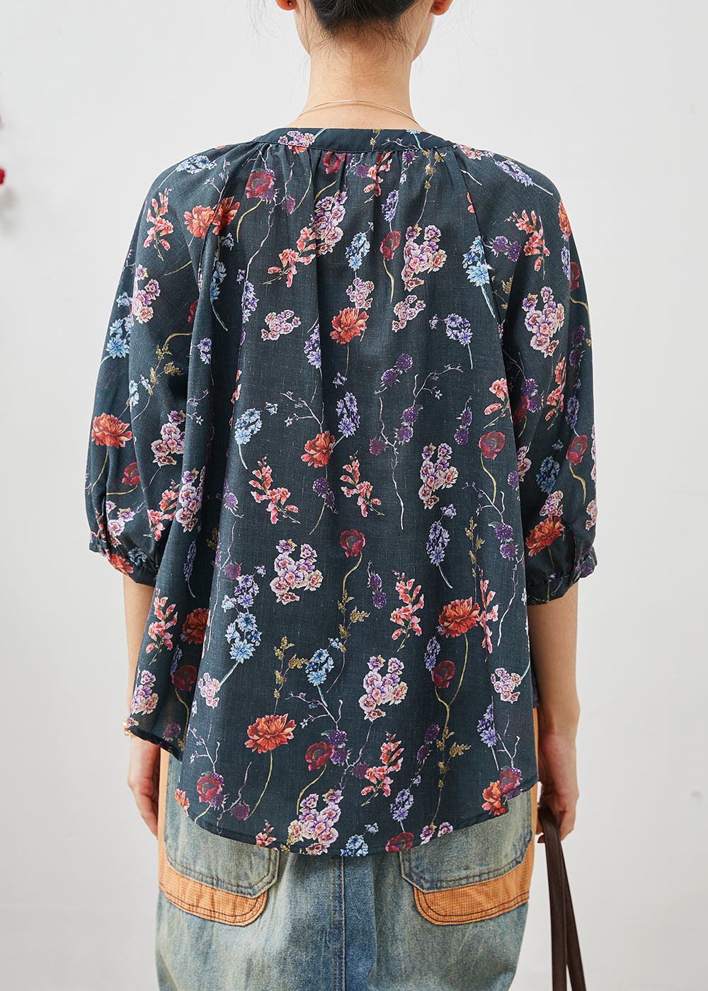 Well Tailored Shirt with a Graceful Silhouette