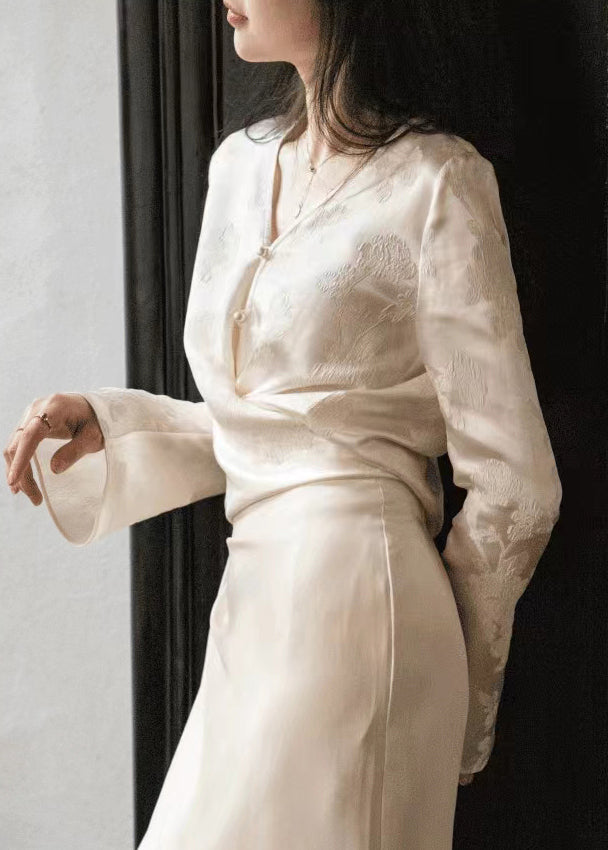 Polished Top with an Effortless Classic Look