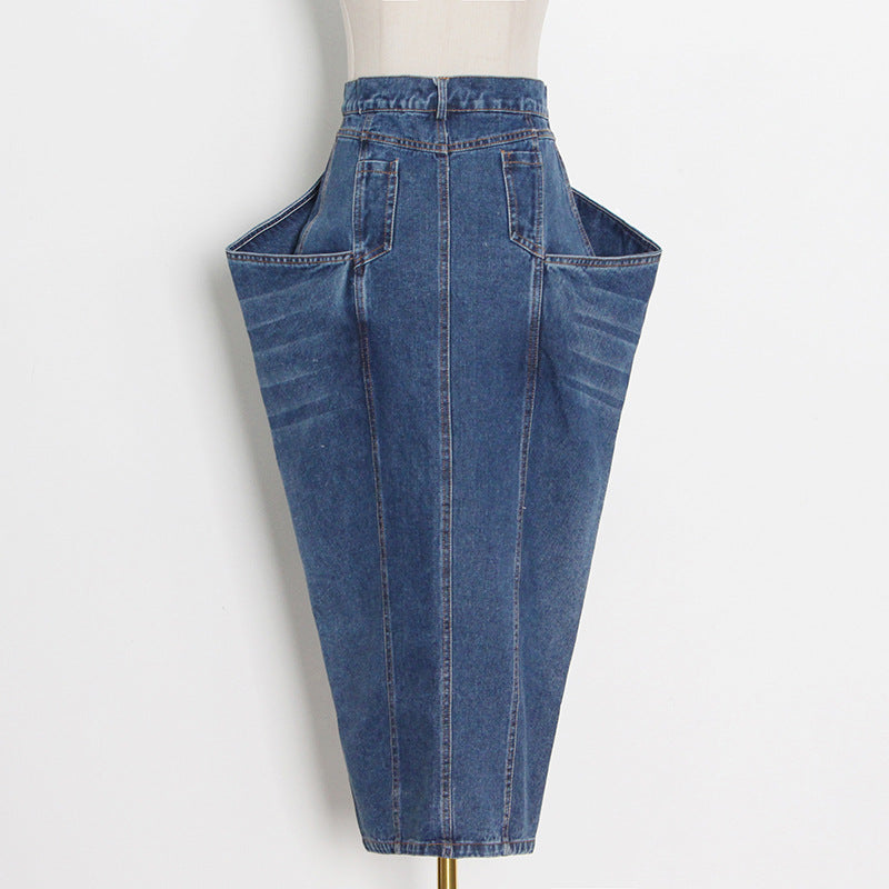 Sophisticated Garment with a Clean Classic Look