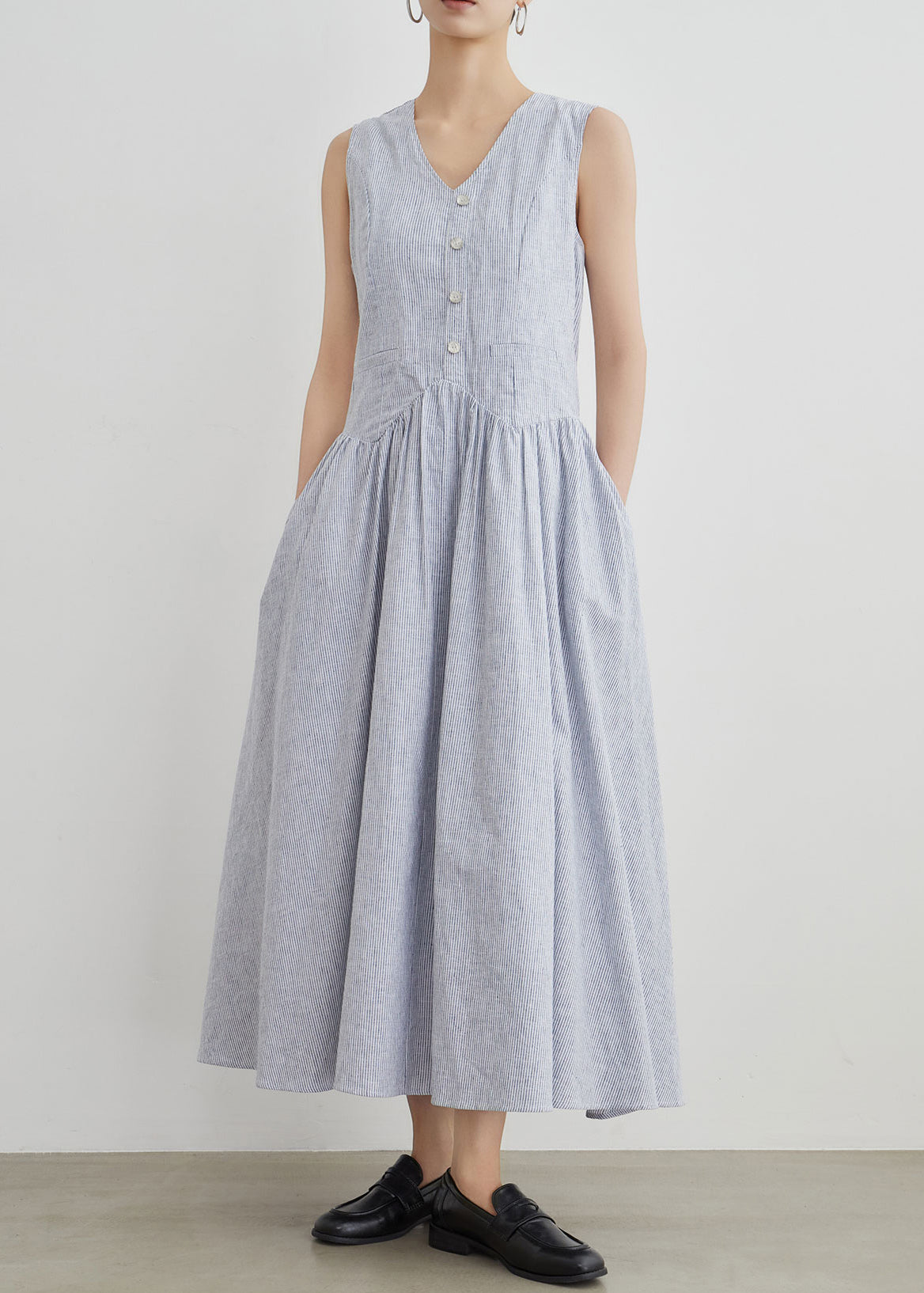 Polished Dress with an Effortless Classic Look