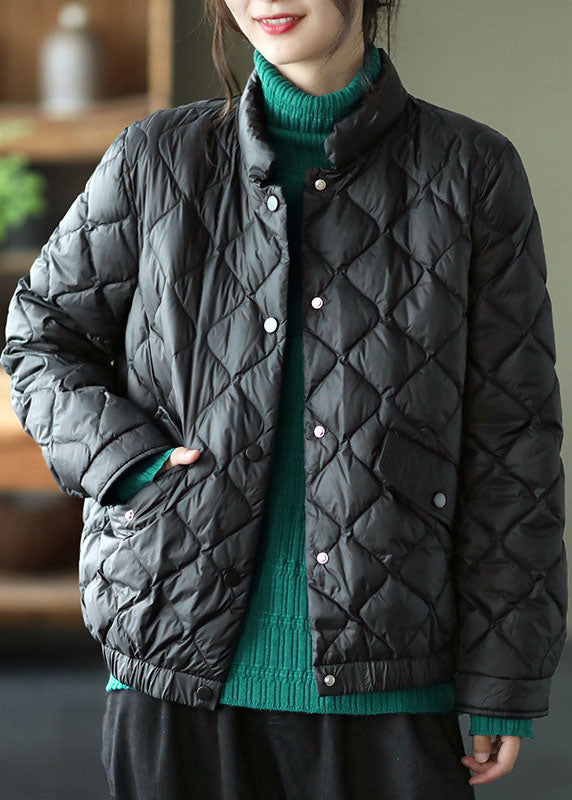Effortlessly Elegant Coat with a Timeless Design