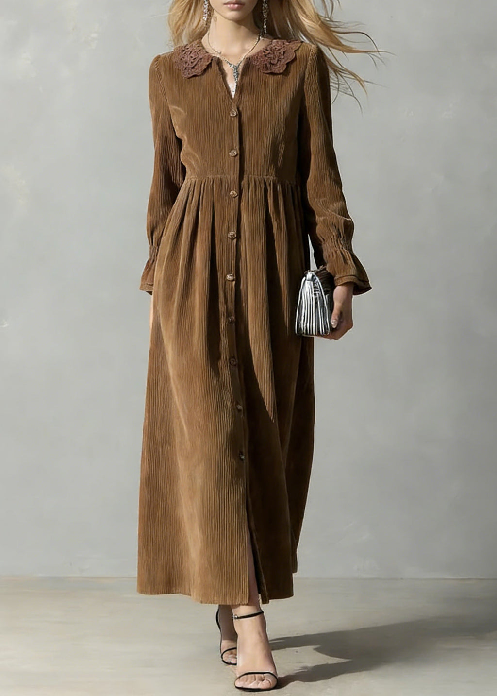 Sophisticated Dress with a Clean Classic Look