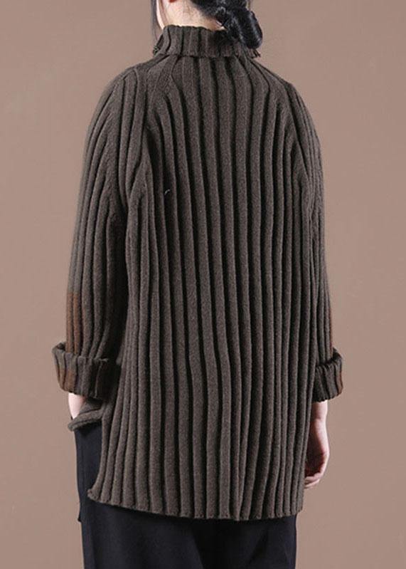 Well Tailored Sweater with a Graceful Silhouette