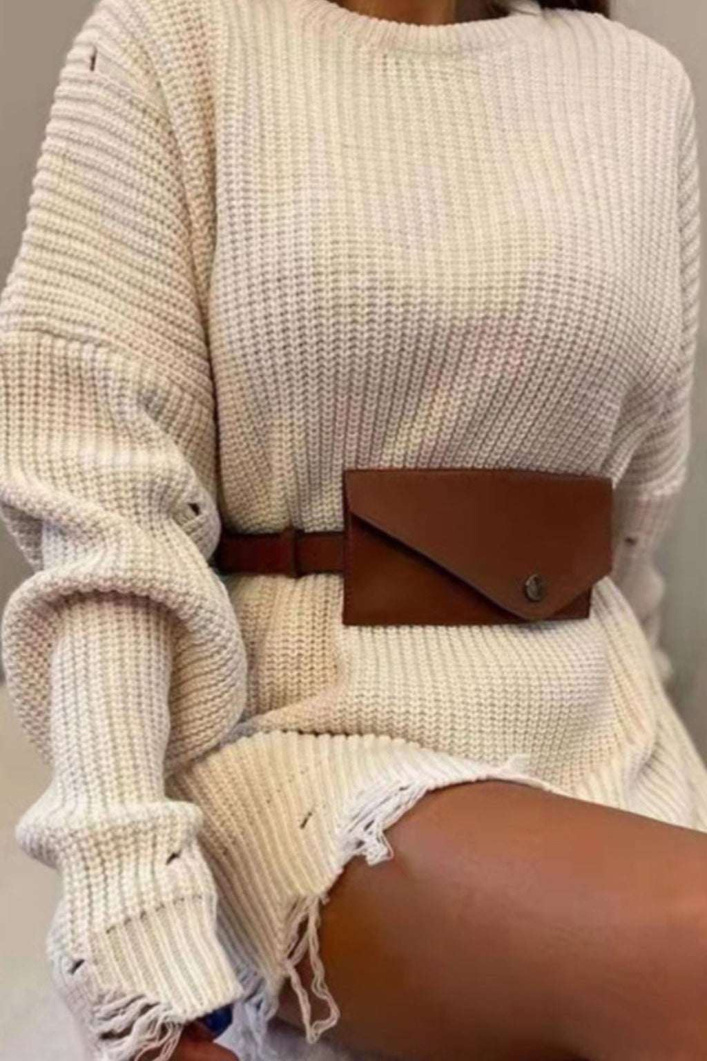 Well Tailored Sweater with a Graceful Silhouette