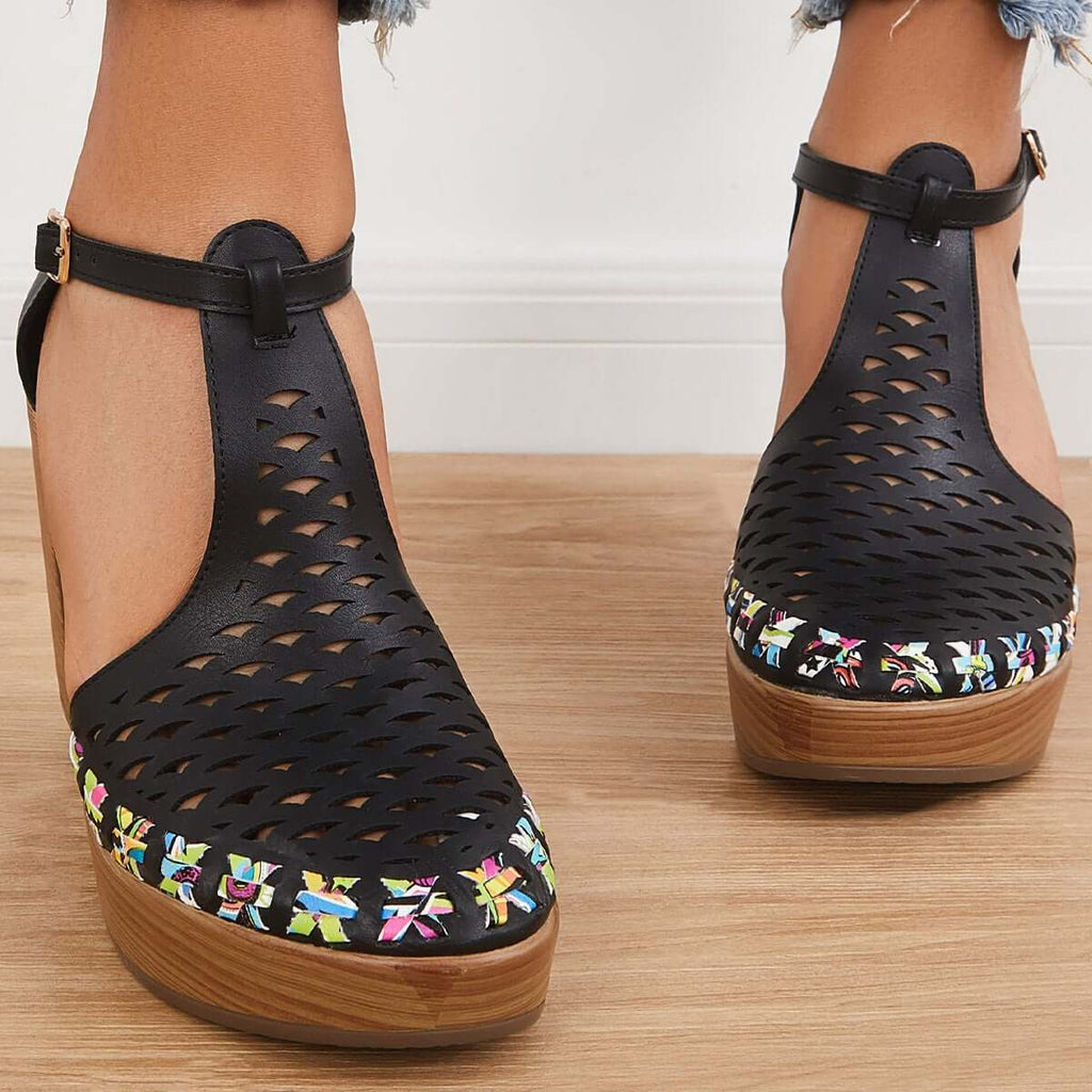 Classic Orthopedic Sandals with Timeless Style