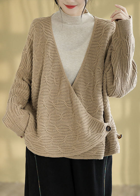 Well Tailored Sweater with a Graceful Silhouette
