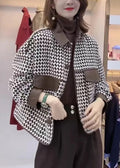 Well Tailored Coat with a Graceful Silhouette