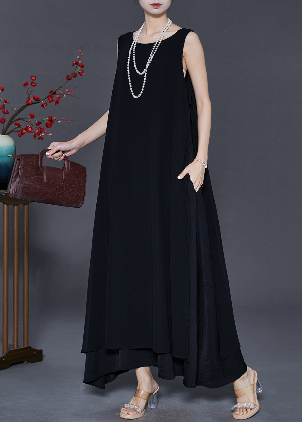Sophisticated Dress with a Clean Classic Look