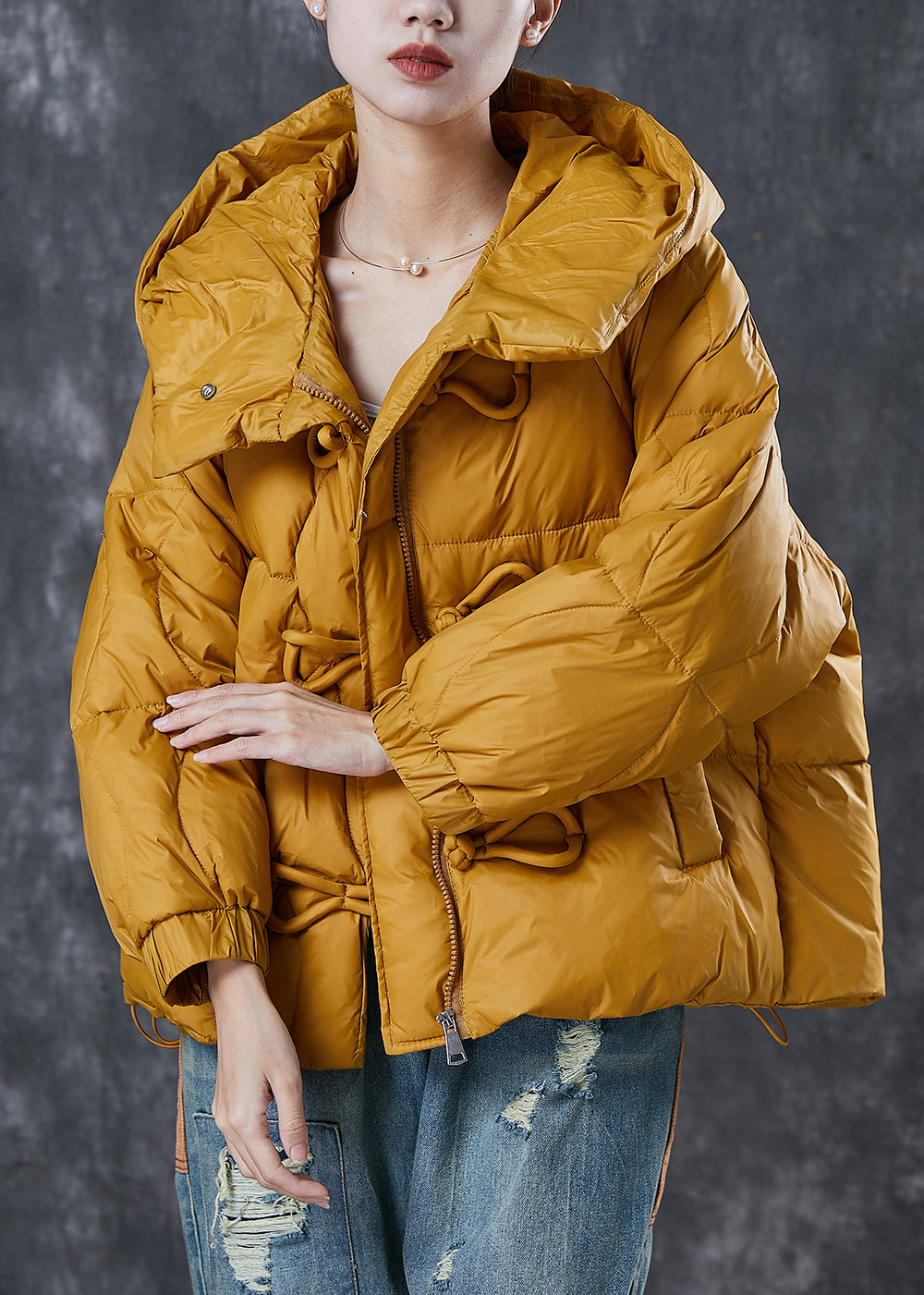 Well Tailored Coat with a Graceful Silhouette