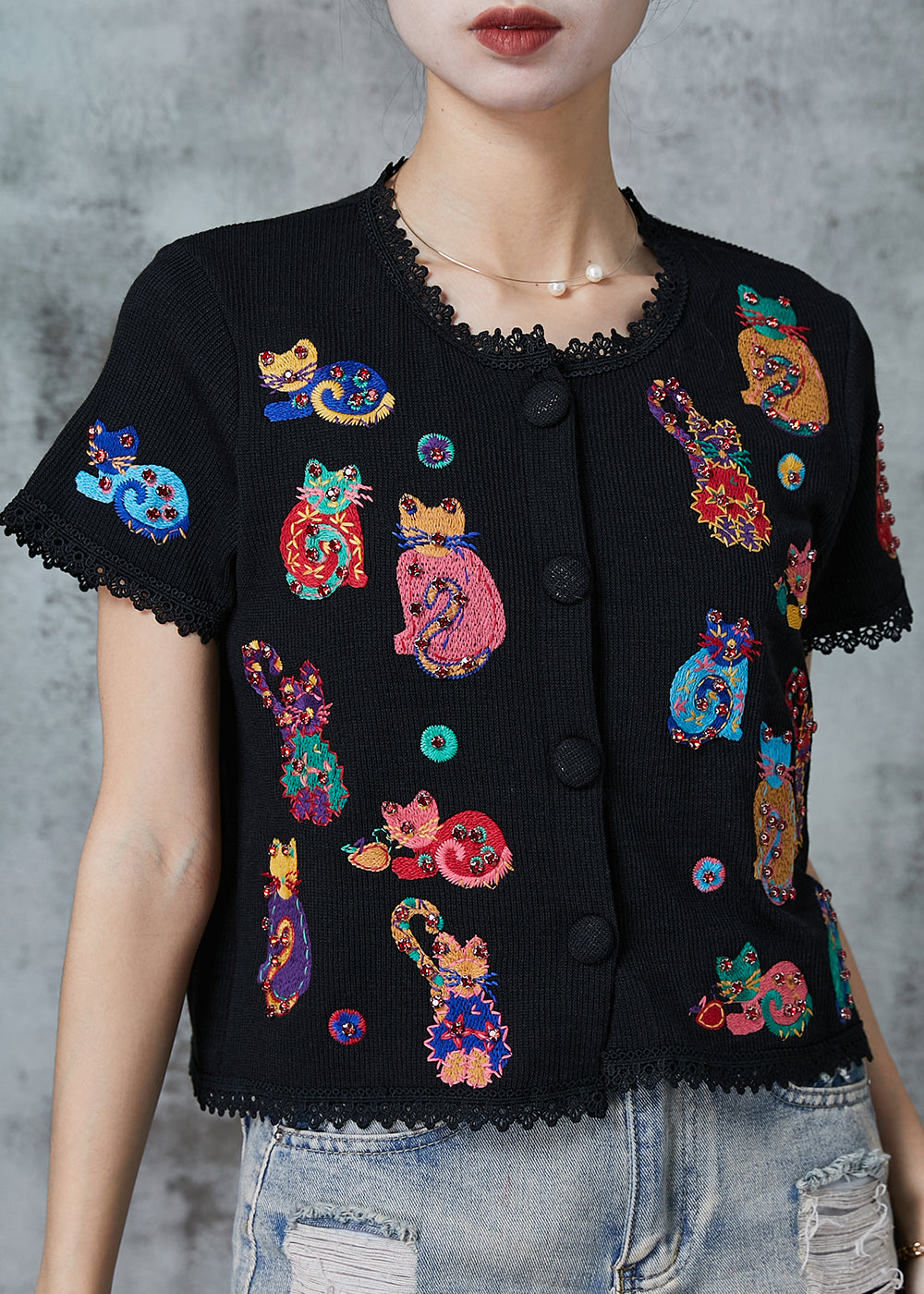 Effortlessly Elegant Shirt with a Timeless Design