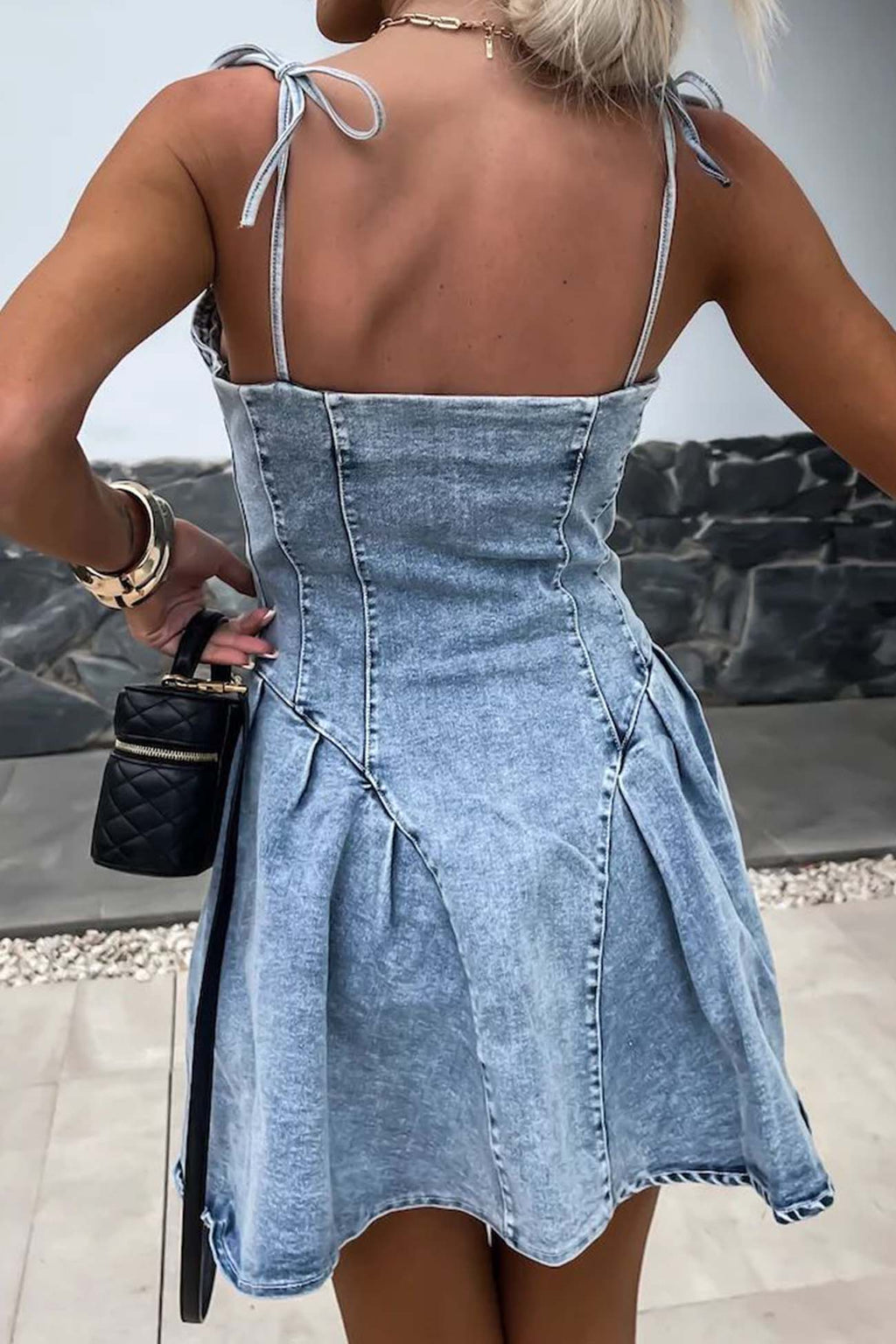 Polished Dress with an Effortless Classic Look
