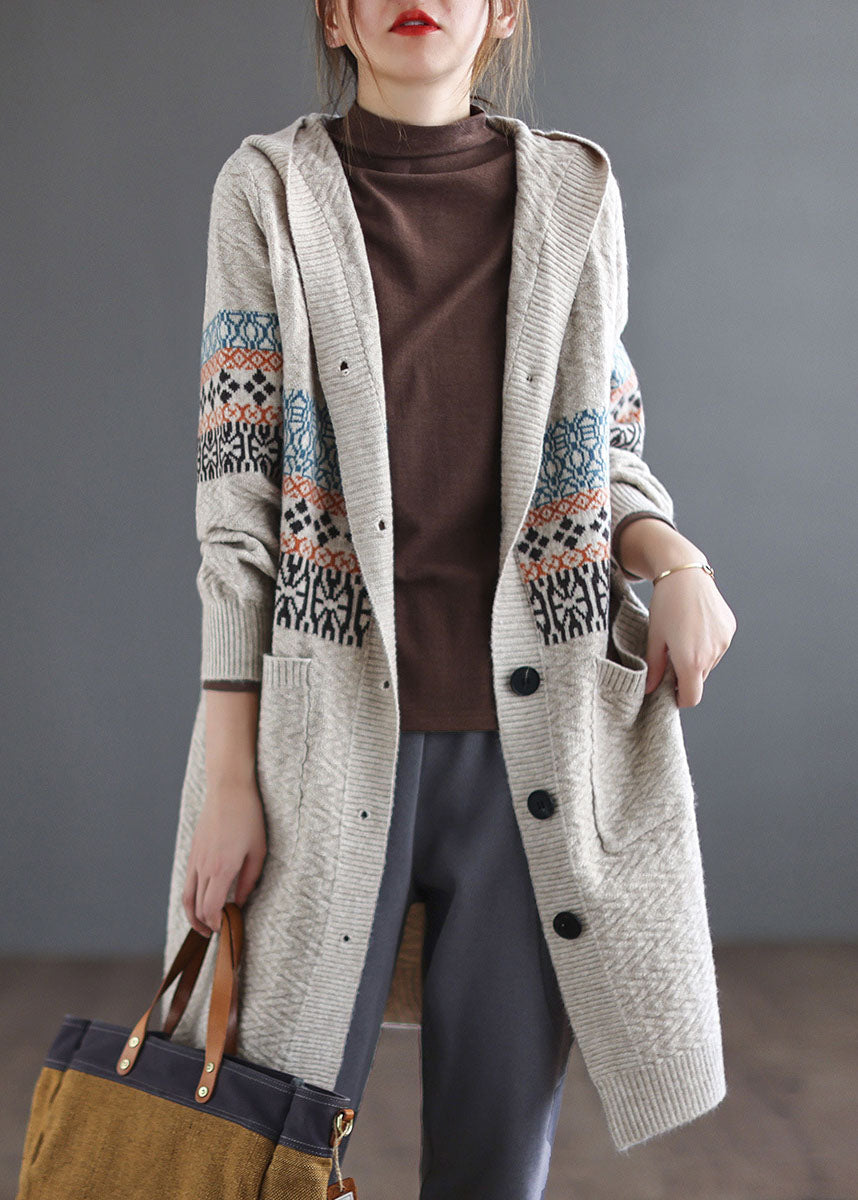Effortlessly Elegant Cardigan with a Timeless Design