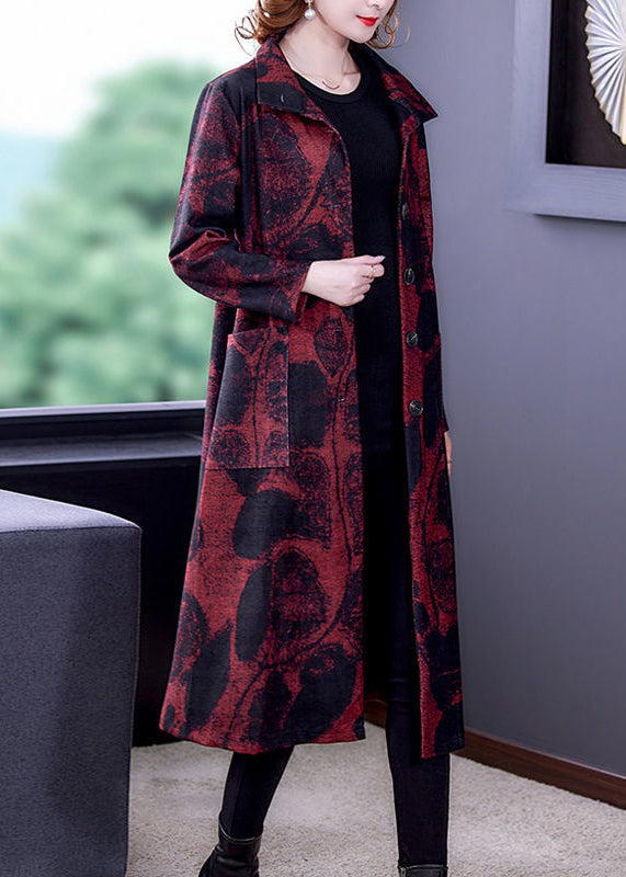 Beautifully Finished Coat in a Timeless Design