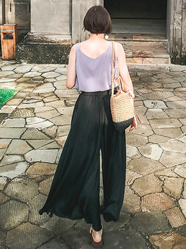 Well Tailored Pants with a Graceful Silhouette
