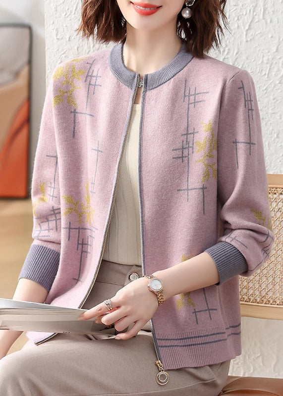 Effortlessly Elegant Coat with a Timeless Design