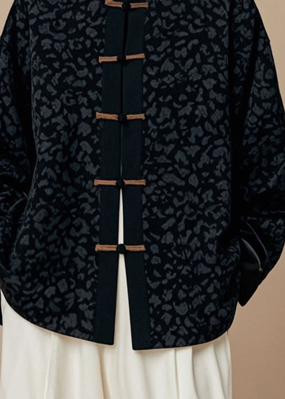 Elegantly Styled Coat for Everyday Wear