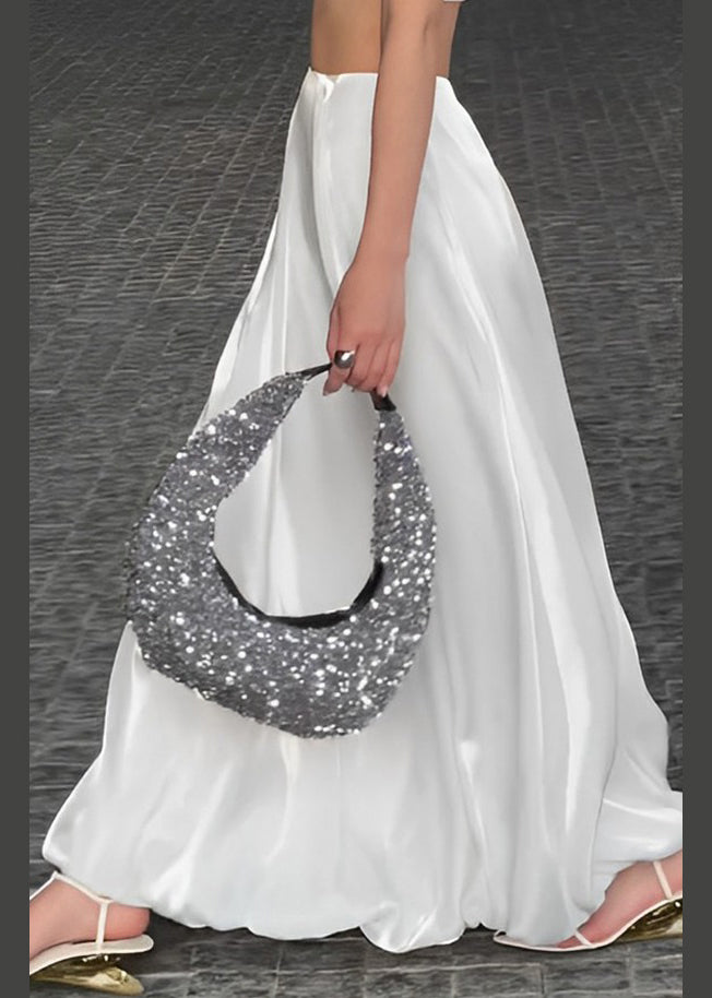 Well Tailored Garment with a Graceful Silhouette