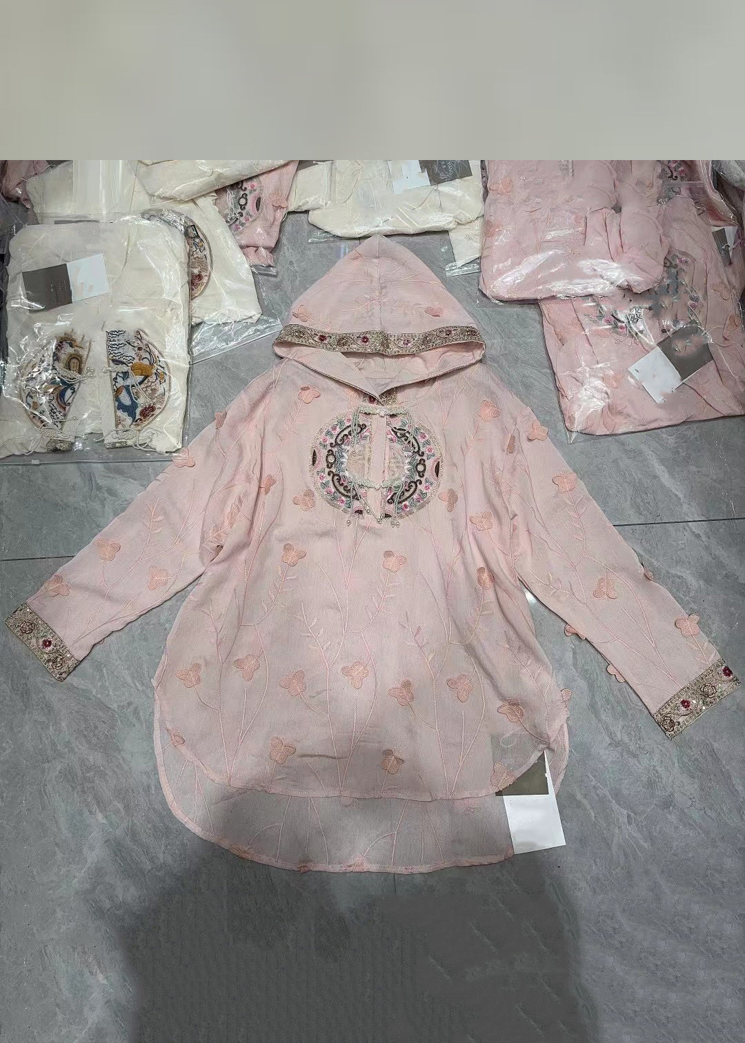 Beautifully Finished Top in a Timeless Design