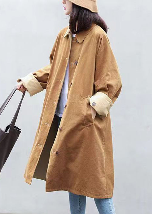 Well Tailored Coat with a Graceful Silhouette