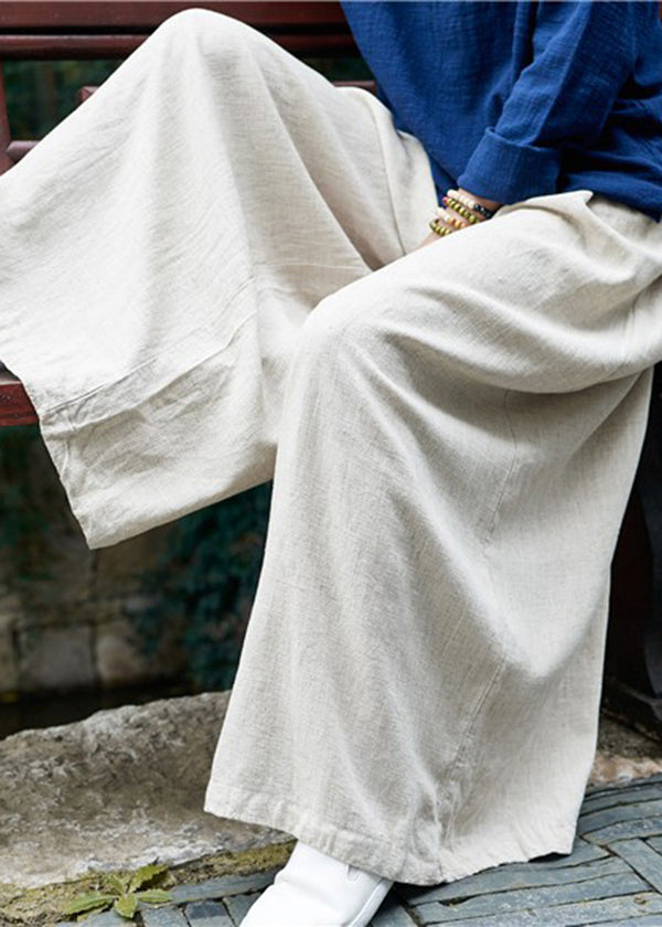 Effortlessly Elegant Pants with a Timeless Design