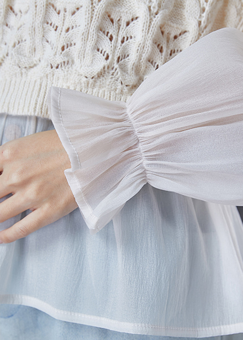 Beautifully Finished Top in a Timeless Design