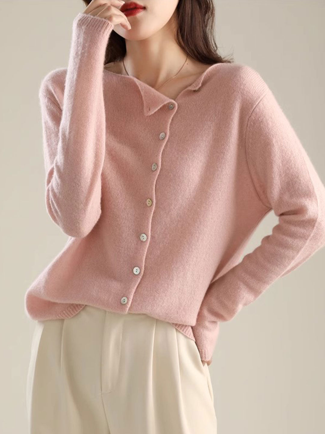 Elegantly Styled Cardigan for Everyday Wear