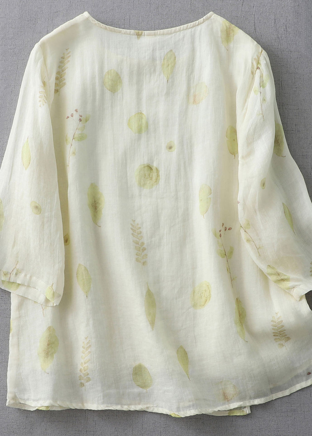 Elegantly Styled Shirt for Everyday Wear