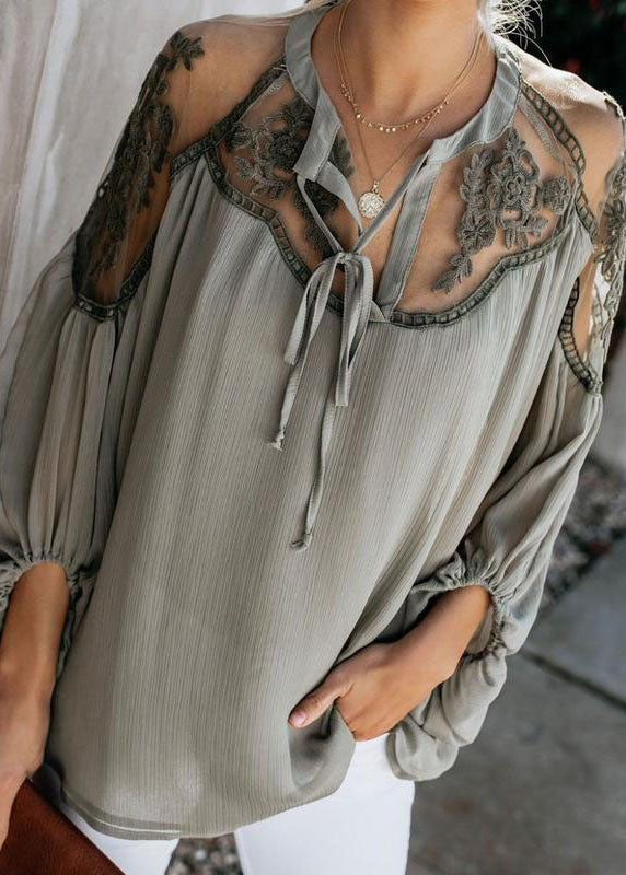 Effortlessly Elegant Top with a Timeless Design