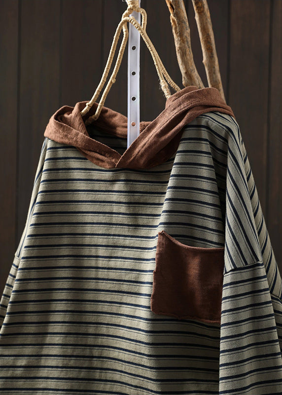 Beautifully Finished Blouse in a Timeless Design