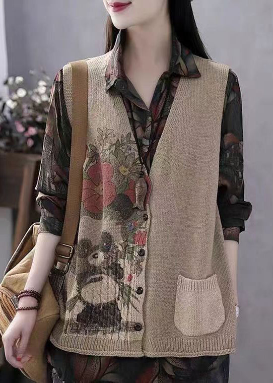 A Vintage Style Coat with Delicate Timeless Details