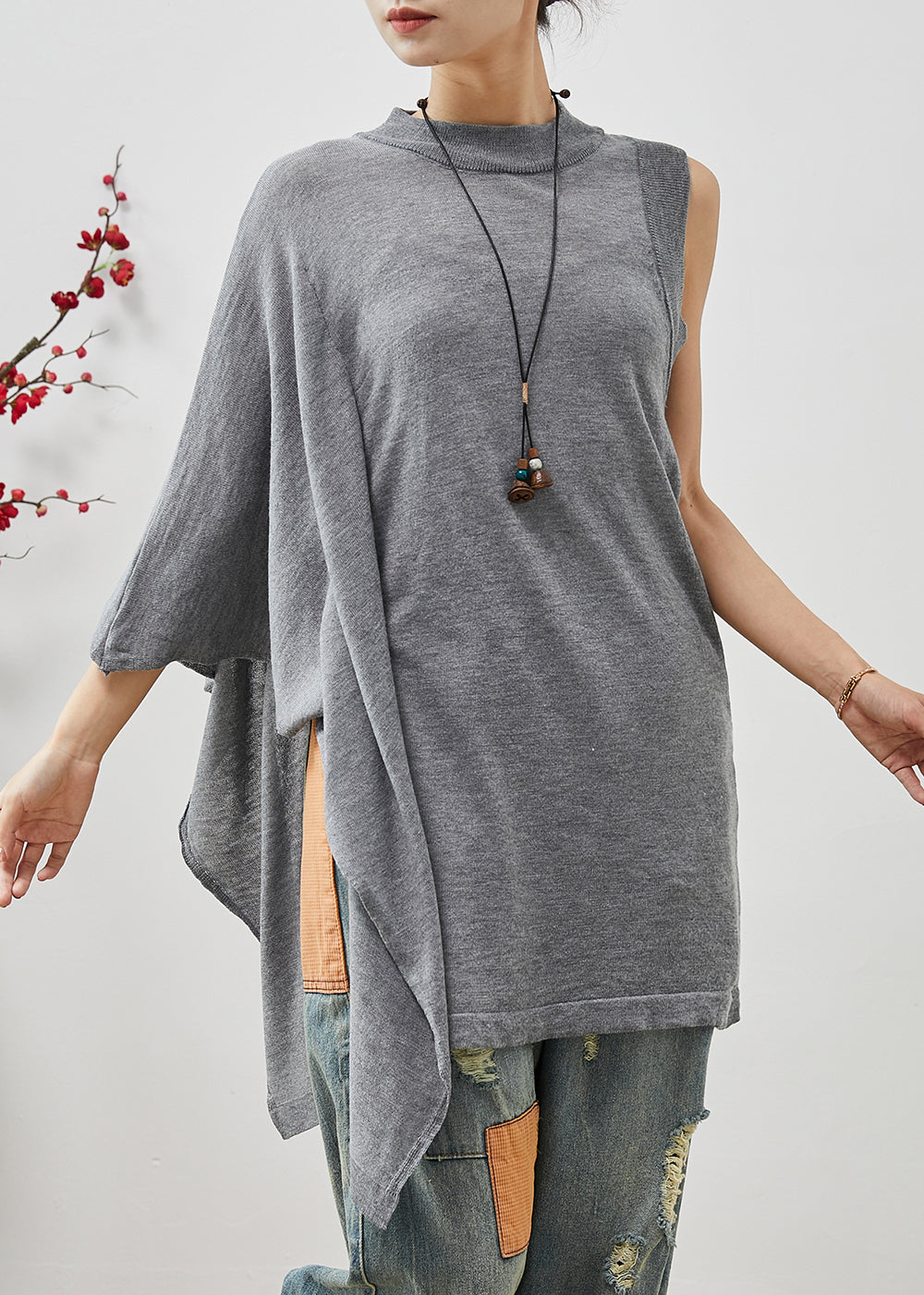 Effortlessly Elegant Top with a Timeless Design