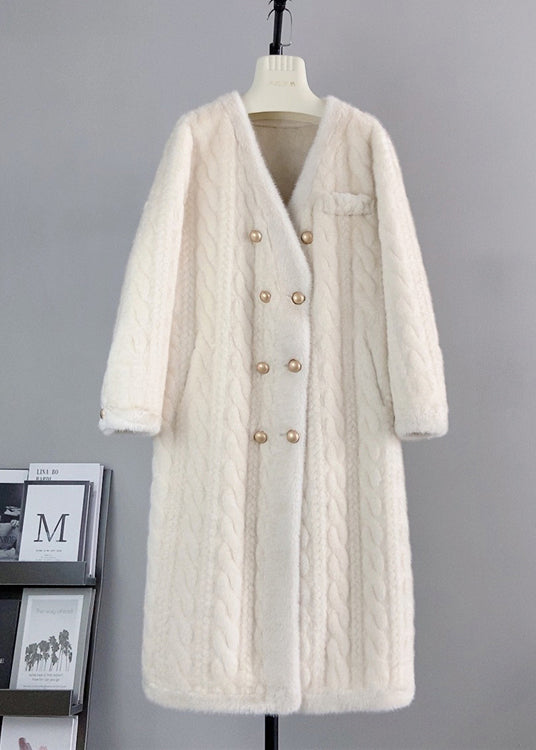 Sophisticated Coat with a Clean Classic Look