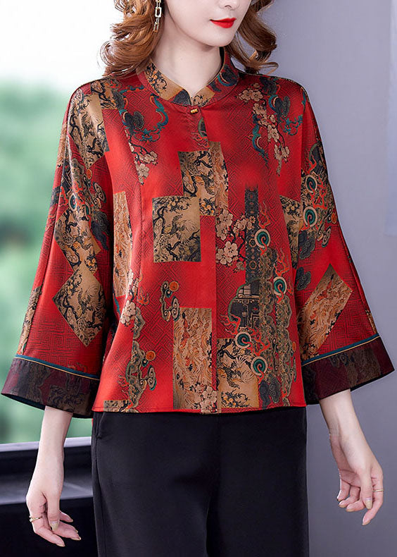 Beautifully Crafted Blouse in a Classic Style